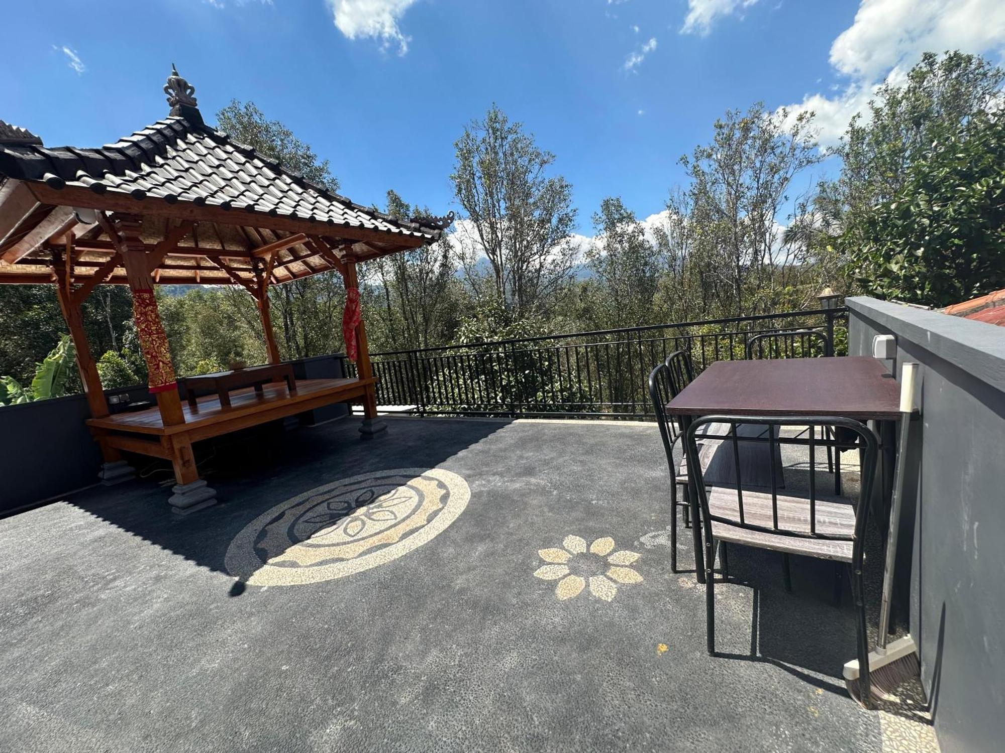 Umah Yugadi Bali Apartment Munduk Екстериор снимка