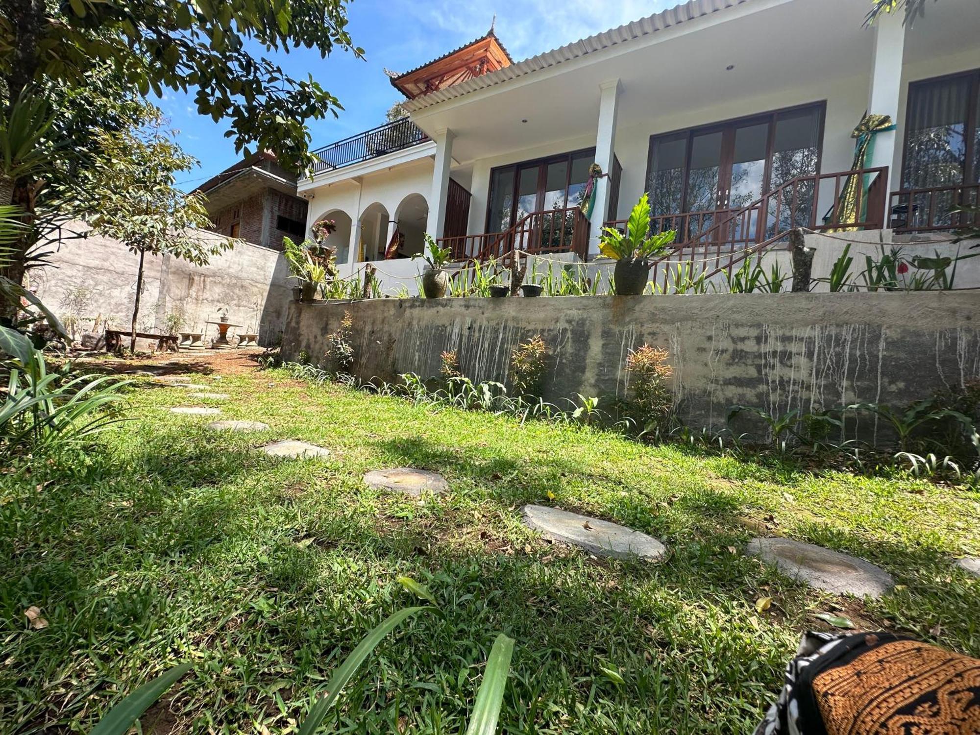 Umah Yugadi Bali Apartment Munduk Екстериор снимка